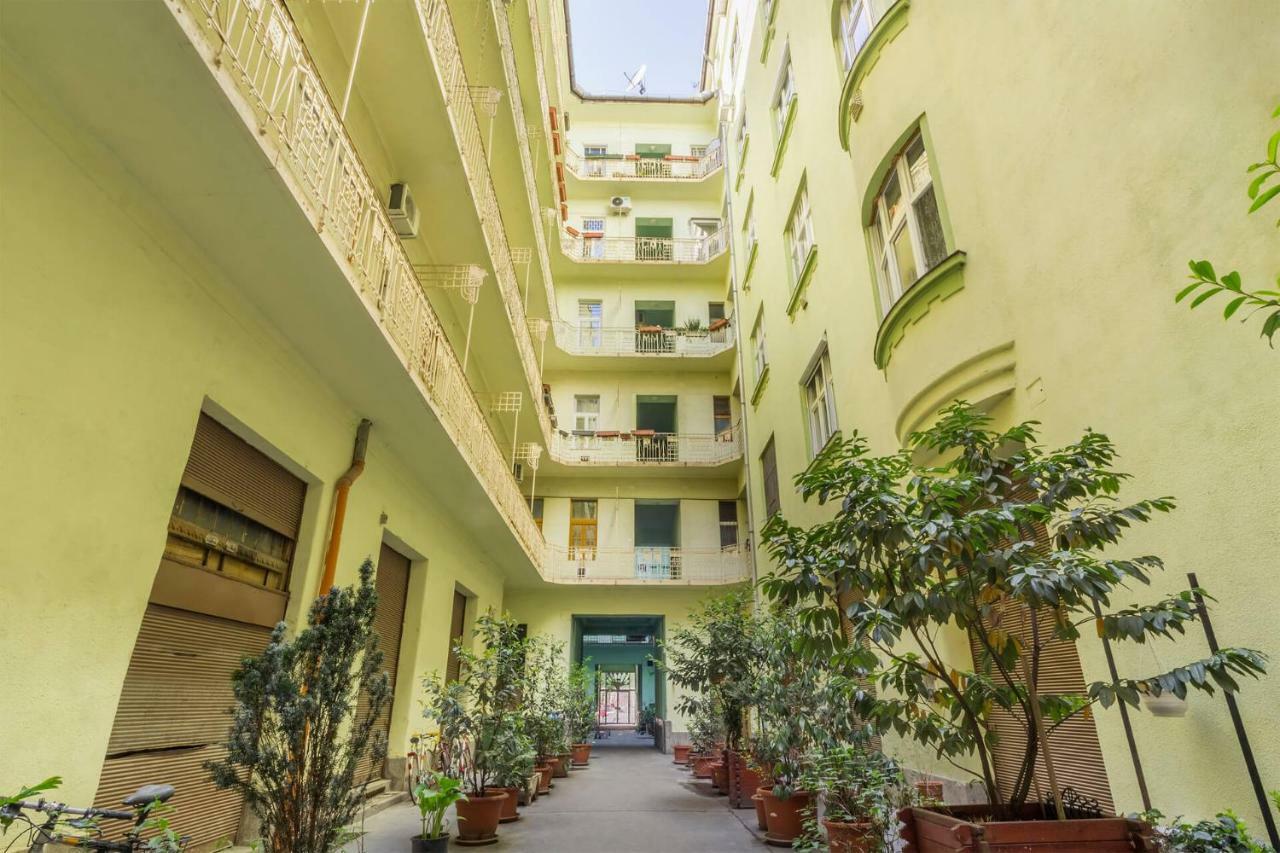 Vori Vori De Luxe Apartment Budapest Exteriör bild