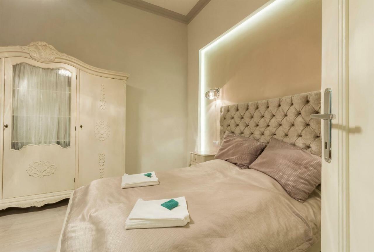 Vori Vori De Luxe Apartment Budapest Exteriör bild